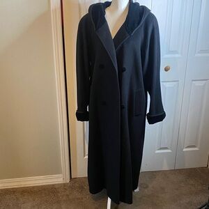 🧥Albert Nipon Coat🧥